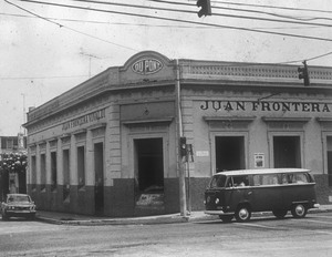 Yauco Auto Garage1976 Edifio Comercial Abruña 2.jpg